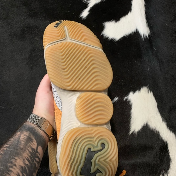 Nike Atmos Lebron 16 Safari - Picture 5 of 6